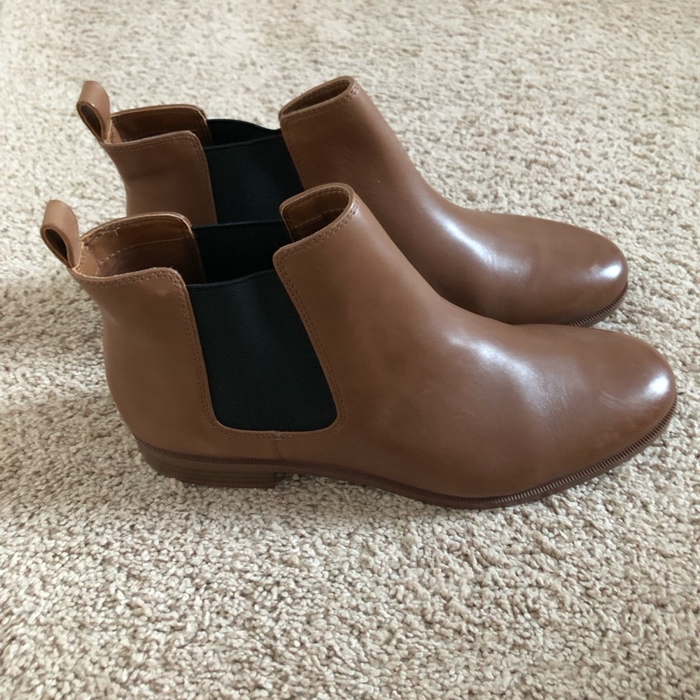 Clark’s Brown Leather Chelsea Ankle Boots - Size 10